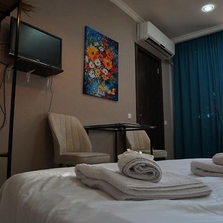 Cozy Flat In Center Of Tbilisi Apartamento Exterior foto