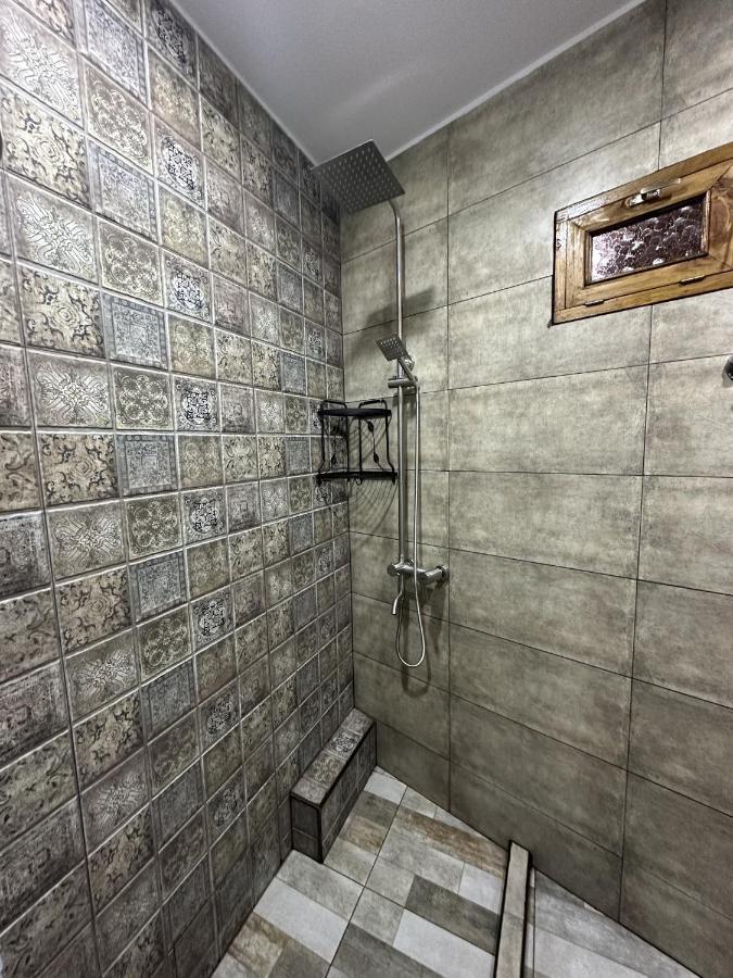 Cozy Flat In Center Of Tbilisi Apartamento Exterior foto